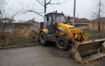 Работники Херсонского водоканала получили админпротокол от благоустройщиков