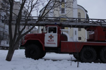 В Тернополе молодой мужчина пытался прыгнуть с церковной крыши