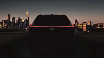 Lexus UX показали перед дебютом в Женеве