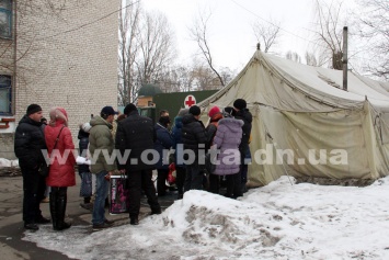 Военные медики в Покровске оказывают медпомощь и военнослужащим, и местному населению (ФОТО)