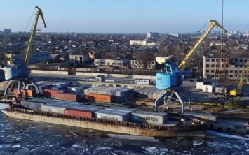 Как выглядит днепровский грузовой порт с высоты птичьего полета?