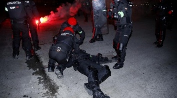 Российские фанаты разгромили Бильбао, умер полицейский