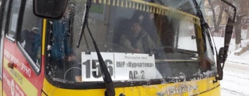 Водитель автобуса №156 обругал мариупольцев, которые не знали, что изменился маршрут