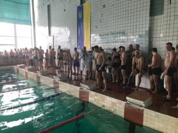 Больше 20 команд приехали в Николаев для участия в соревнованиях «Плавание непокоренных»