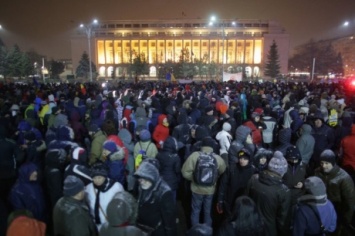 В Румынии прошли митинги в поддержку главы антикоррупционного управления