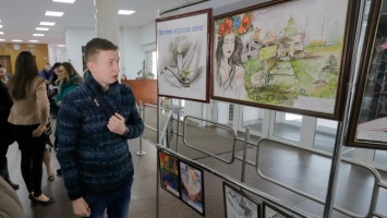 В Днепровском горсовете открыли выставку рисунков «Чернобыльская катастрофа - 30(+1) лет спустя, что дальше?»