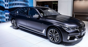 BMW похоронит свою 7-Series с мотором V12