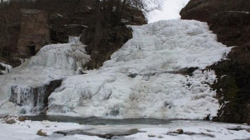 Погода в Украине: замерзшие Карпаты удивляют красотой (фото)