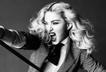 Певица Мадонна показала общественности свою прекрасную фигуру в латексном наряде (ФОТО)