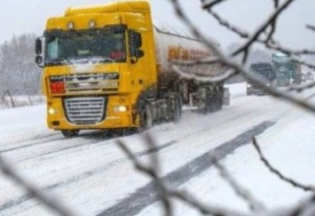 Въезд грузовиков в Киев временно разрешен