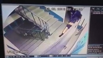 Запорожец, который перенес труп соседа в лифт, оказался под стражей