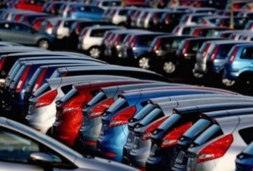 Продажи новых легковых авто в Украине в феврале выросли на 22%, лидирует VW