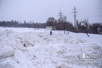 Куда уезжает снег с улиц Кривого Рога