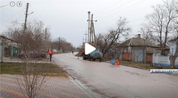 Работники Керченского РЭС проводят восстановительные работы в поселке Аджимушкай