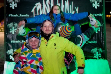 Ночь крутых спусков: в Днепре сноубордисты опробовали снежную трассу