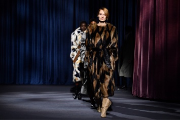 Прощай, Берлин: показ осенне-зимней коллекции Givenchy