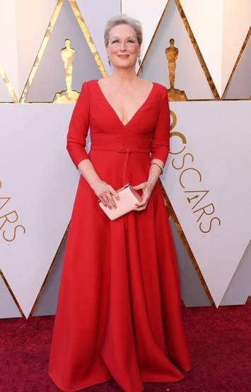 Оскар-2018: Мерил Стрип в платье от Dior восхитила неувядающей красотой (ФОТО)