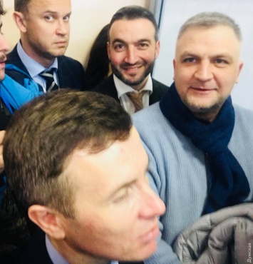 Одесского депутата-военкома-миллионера подозревают в самоволке из-за поездок в суды по "делу Краяна"