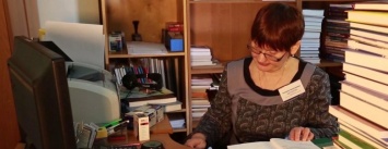 Одесский горсовет «помог» библиотекарям: по 100 гривен на душу (ФОТО)