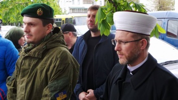 Порошенко начал «щемить» исламистов из АТО: Истерика муфтия