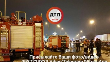 В Киеве возле метро прогремел взрыв, объявлен план "Перехват"