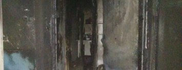 В Харькове горела "девятиэтажка": спасатели вынесли из огня 18 человек (ФОТО)