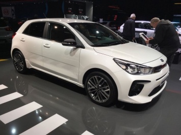 KIA Rio обзавелся топовой модификацией GT-Line