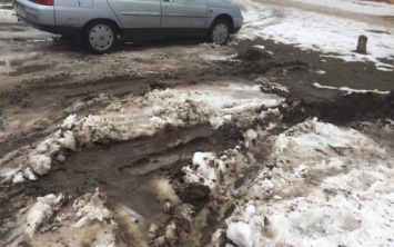 «Чудеса» парковки от херсонских водителей