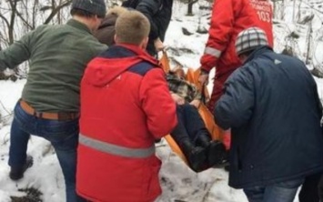 Жители Днепропетровщины спасли мужчину от смерти в балке