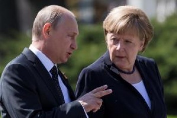 Стало известно, какие подарки дарят друг другу Путин и Меркель