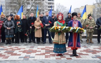 В День украинского добровольца жители Николаева почтили память борцов за независимость страны