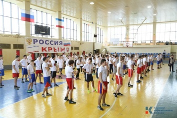 В Симферополе 150 спортсменов подрались под песню Газманова (фото, видео)