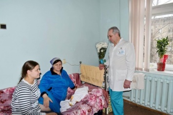 Врачи больницы Мечникова помогли 42-летней женщине родить 12-го ребенка