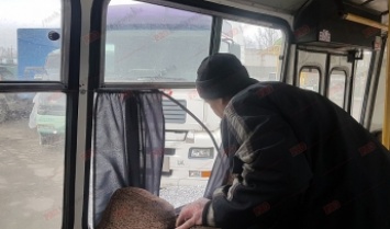 В Запорожской области обстреляли маршрутку с пассажирами (ФОТО, ВИДЕО)