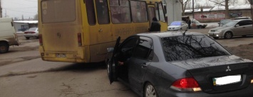 В Николаеве попал в аварию автобус со студентами, - ФОТО