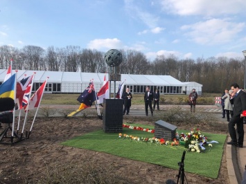 В Нидерландах появился мемориал памяти жертв катастрофы MH17