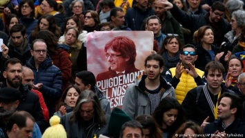 В Каталонии прошли протесты против задержания Пучдемона