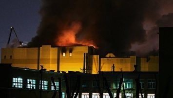При пожаре в торговом центре Кемерово погибли 53 человека, 16 пропали без вести