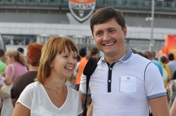 Супруга мэра Мариуполя купила новенький «Инфинити», элитную квартиру в Киеве и заработала 6 миллионов
