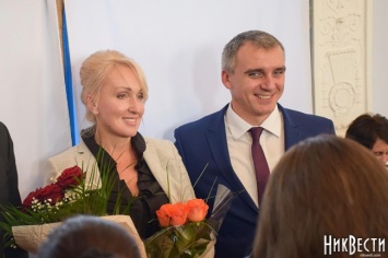 Казакова официально отказалась оспаривать победу Сенкевича в суде по «импичменту»: «Это приведет к потере доверия общества ко мне»