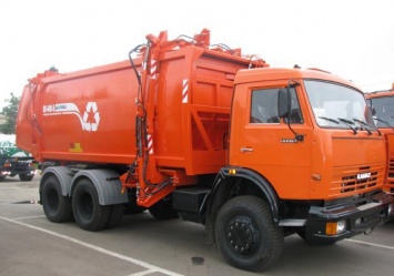 Заммэра из Запорожской области перечислил почти миллион на несуществующий мусоровоз