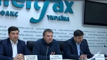 Депутат Денисенко предлагает наказывать за невыполнение закона "Маски-шоу стоп"