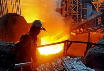 Китай закроет свой рынок от «лишнего» импорта стали