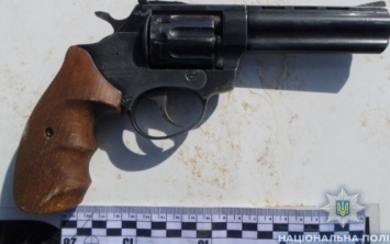 У прохожего в Измаиле обнаружили пистолет