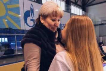 В российской школе разгорается секс-скандал: учительницу заподозрили в лесбийской связи с ученицей