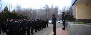 Руководство Николаевской полиции отметило патрульных, спасших жизнь 9-месячному ребенку, - ФОТО