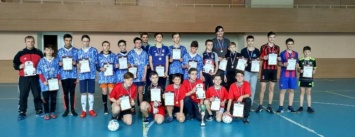 В Енакиево прошел кубок города по мини-футболу среди школьников