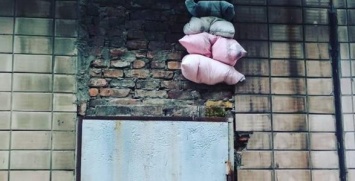Киевляне высмеяли концепт подушек-утеплителей (ФОТО)