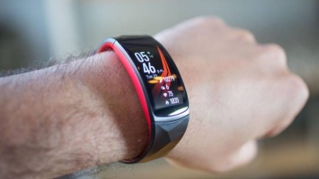 Samsung выпустила обновление для Gear Fit2 и Fit2 Pro. Что изменилось