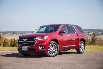 Почем в России огромный Chevrolet Traverse?